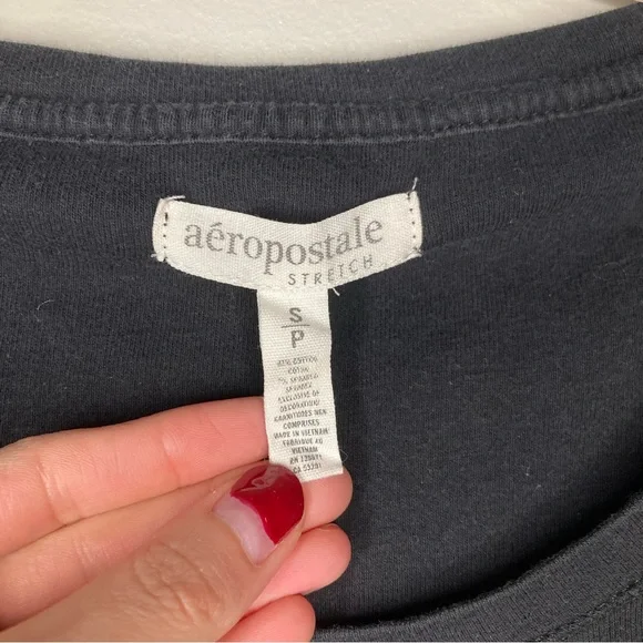 4/$10 - Y2K Aeropostale Long Sleeve Scoop-Neck Top - Picture 6 of 7